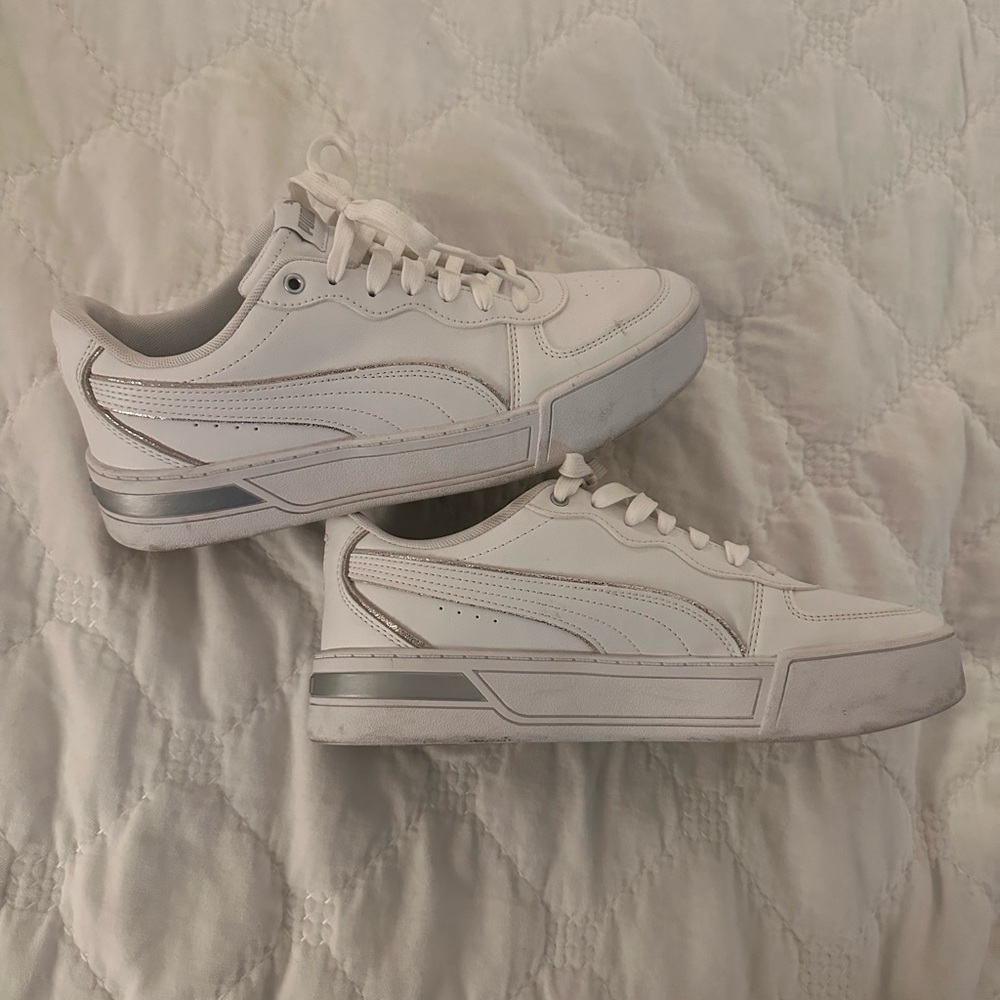 Puma shoes. Size 10